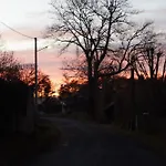 Chateau De - Caveau De Sabrage 4* Savennes