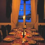 Chateau De - Caveau De Sabrage ベッド・アンド・ブレックファスト 4*