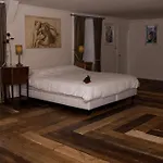 ベッド・アンド・ブレックファスト Chateau De - Caveau De Sabrage 4*