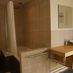 Chateau De - Caveau De Sabrage 4*