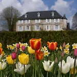 Chateau De - Caveau De Sabrage