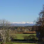 Chateau De - Caveau De Sabrage 4* Savennes