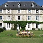 Chateau De - Caveau De Sabrage 4*