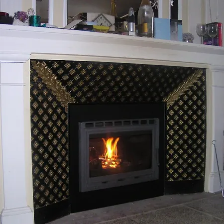 Chateau De - Caveau De Sabrage Savennes (Puy-de-Dome)