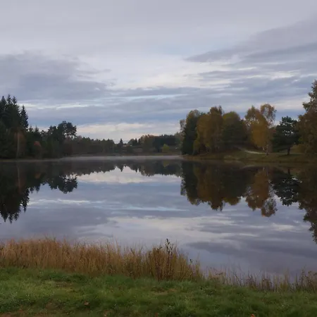 Oda ve Kahvaltı Chateau De - Caveau De Sabrage Savennes (Puy-de-Dome)