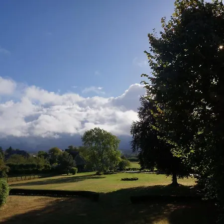 Chateau De - Caveau De Sabrage Oda ve Kahvaltı 4*