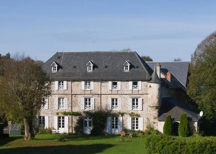 Chateau De - Caveau De Sabrage