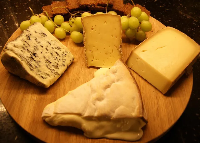 Chateau De - Caveau De Sabrage Bed & Breakfast Savennes (Puy-de-Dome)