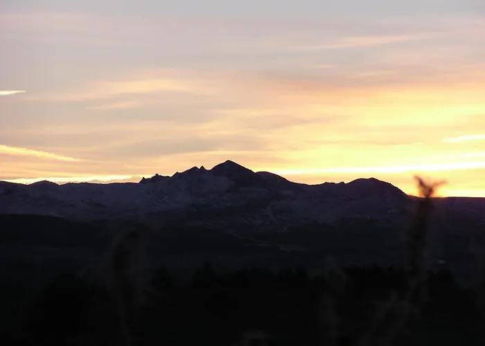 Chateau De - Caveau De Sabrage 4*